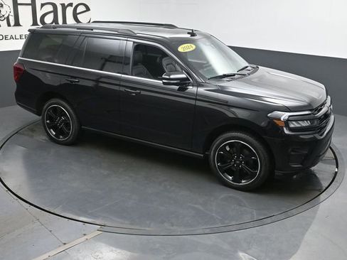 Used 2024 Ford Expedition Limited AWD/4WD image 40