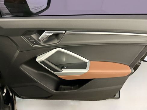 Used 2021 Audi Q3 2.0T Premium w/ Convenience Package image 34