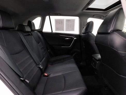 Used 2022 Toyota RAV4 Limited image 35