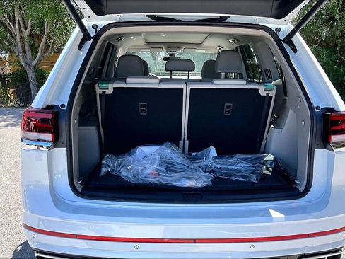 New 2026 Volkswagen Atlas SEL Premium R-Line AWD/4WD image 15