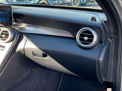 Used 2019 Mercedes-Benz C 300 Sedan image 19