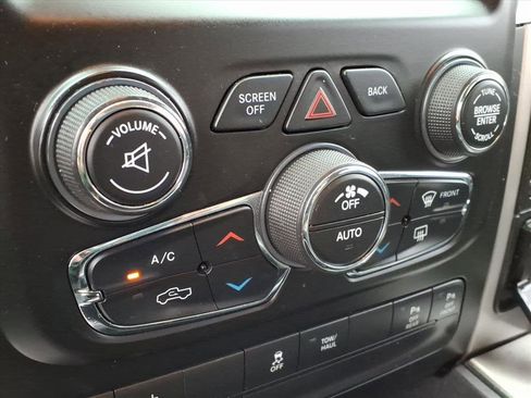 Used 2018 RAM 2500 Big Horn image 16