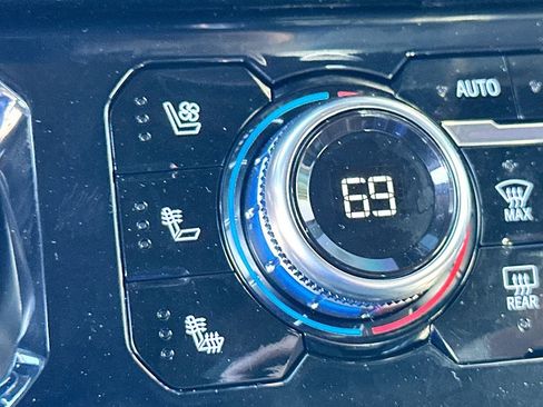 Used 2025 GMC Sierra 2500 Denali Ultimate image 21