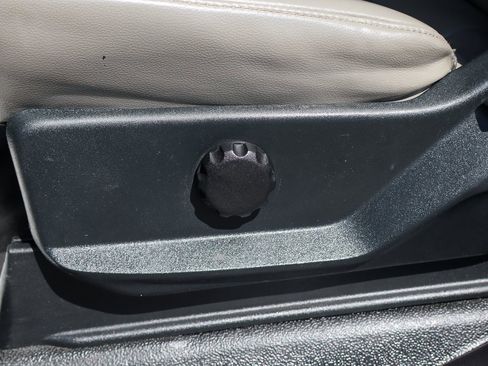 Used 2019 Ford F250 XL w/ Power Equipment Group image 19