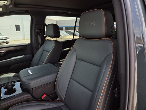 Used 2026 GMC Yukon XL AT4 w/ AT4 Premium Package AWD/4WD image 14