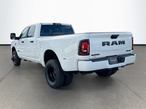 New 2026 RAM 3500 Big Horn AWD/4WD image 5