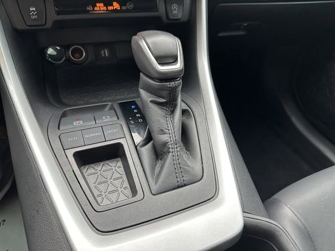 Used 2024 Toyota RAV4 XLE Premium image 10