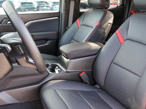 New 2026 Chevrolet Colorado Z71 w/ Technology Package image 12