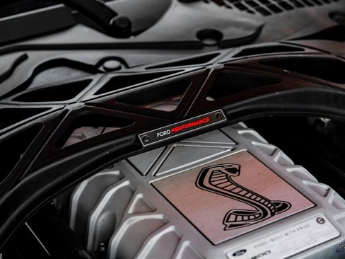 Used 2022 Ford Mustang Shelby GT500 w/ Technology Package image 99