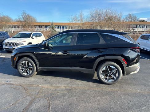 Certified 2025 Hyundai Tucson SEL image 2