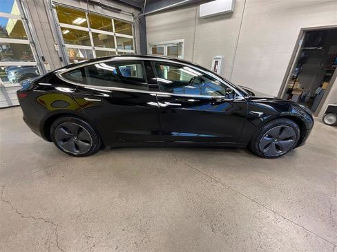 Used 2018 Tesla Model 3 Long Range image 6