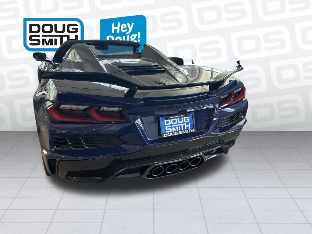 Used 2026 Chevrolet Corvette Z06 w/ Z07 Performance Package RWD image 3