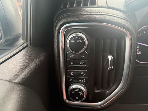 Used 2020 GMC Sierra 1500 Elevation w/ Elevation Value Package AWD/4WD image 12