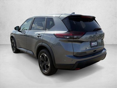 Used 2024 Nissan Rogue SV FWD image 7