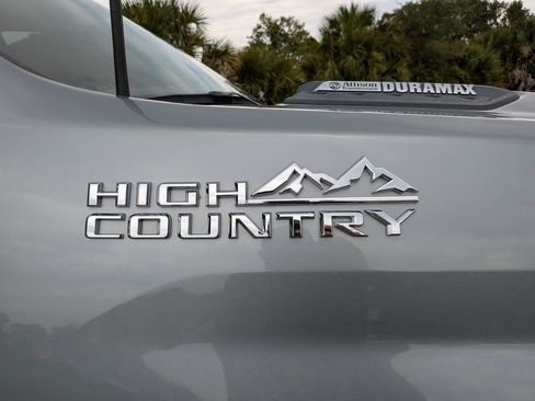 Used 2024 Chevrolet Silverado 3500 High Country w/ High Country Premium Package AWD/4WD image 32