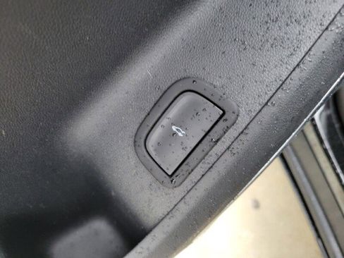 Used 2024 GMC Acadia Elevation w/ Luxury Package image 15