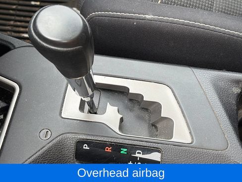 Used 2018 Toyota RAV4 XLE AWD/4WD image 24