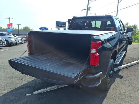 Used 2022 Chevrolet Silverado 1500 RST AWD/4WD image 28
