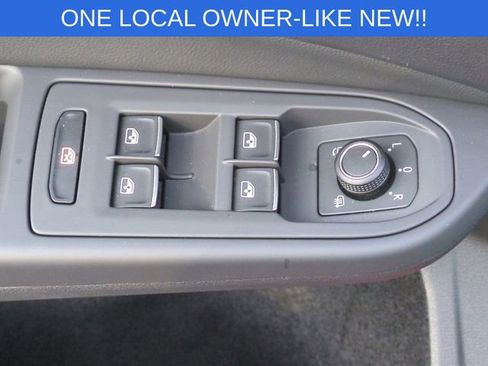 Used 2025 Volkswagen GTI SE image 26