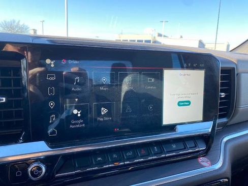 Used 2025 GMC Sierra 1500 SLT image 20