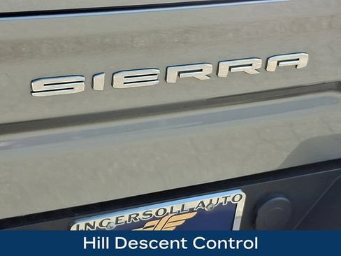 Used 2023 GMC Sierra 1500 Elevation w/ X31 Off-Road Package AWD/4WD image 30
