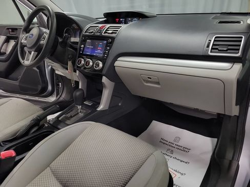 Used 2017 Subaru Forester 2.5i Premium w/ All-Weather Package AWD/4WD image 31
