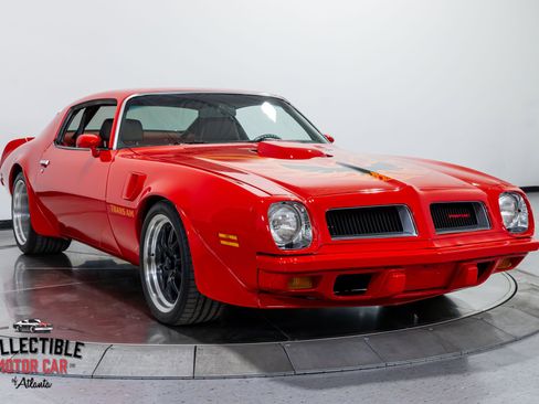 Used 2013 Chevrolet Camaro SS w/ SS Performance Package image 26