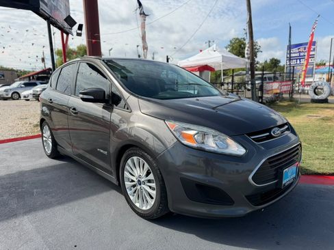 Used 2017 Ford C-MAX SE w/ Equipment Group 201A FWD image 1