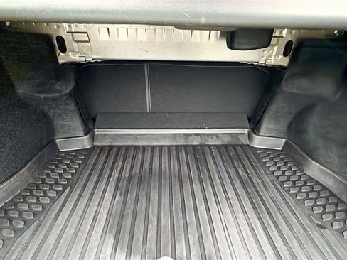 Used 2019 Toyota Camry XSE image 27