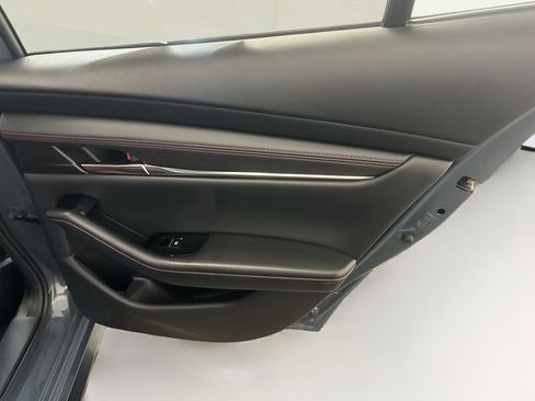 Used 2025 MAZDA MAZDA3 s image 32