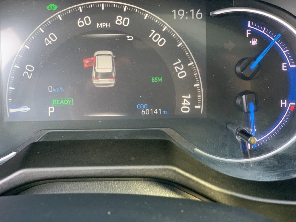 Used 2019 Toyota RAV4 XSE w/ Carpet Mat Package AWD/4WD image 30