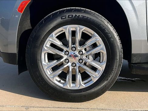 Used 2023 GMC Yukon SLT image 11