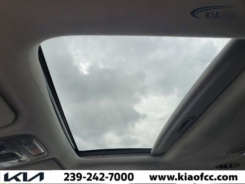 Certified 2024 Kia Telluride SX Prestige AWD/4WD image 37