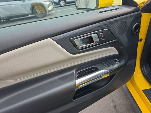 Used 2024 Ford Mustang Premium image 21