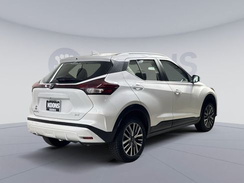 Used 2024 Nissan Kicks SV FWD image 20