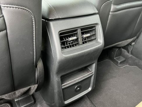 Used 2023 Ford Edge SEL AWD/4WD image 30