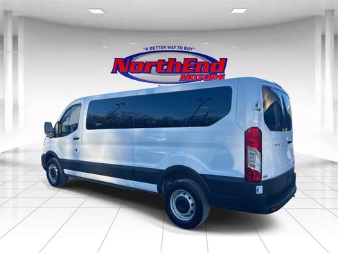 Used 2023 Ford Transit 350 XL image 5