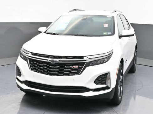 Used 2023 Chevrolet Equinox RS FWD image 3