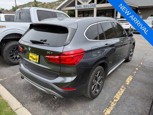 Used 2017 BMW X1 xDrive28i w/ Premium Package AWD/4WD image 4