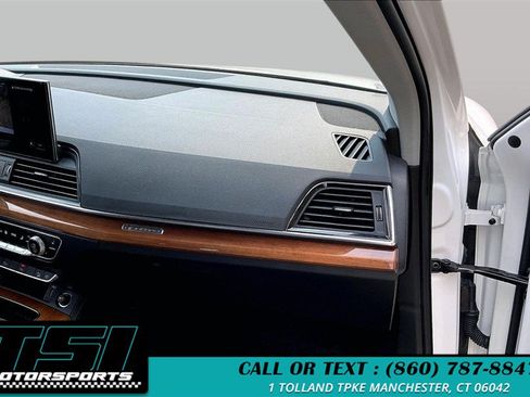 Used 2021 Audi Q5 2.0T Premium w/ Convenience Package AWD/4WD image 17