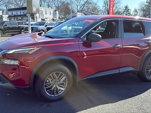 Certified 2023 Nissan Rogue S image 3