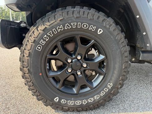 Used 2021 Jeep Wrangler Unlimited Sport AWD/4WD image 24