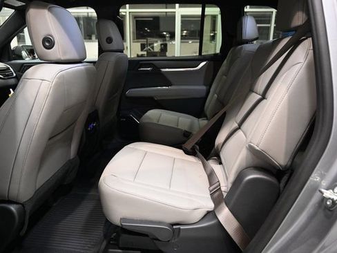 New 2026 GMC Acadia Elevation w/ Elevation Premium Package image 11