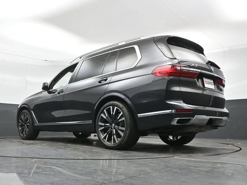 Used 2022 BMW X7 xDrive40i w/ Premium Package AWD/4WD image 46