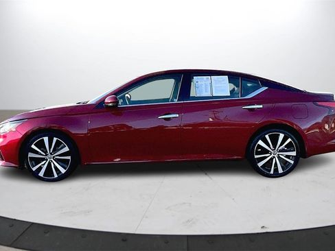 Used 2020 Nissan Altima 2.0 Platinum image 5