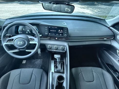 New 2026 Hyundai Elantra SE w/ Cargo Package FWD image 24