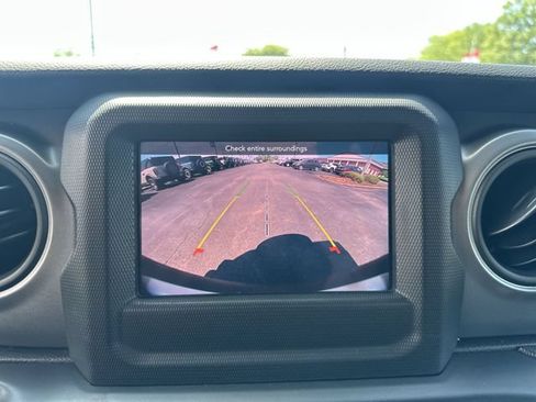 Used 2023 Jeep Wrangler Sport AWD/4WD image 24