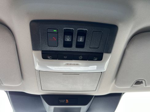 New 2026 Nissan Pathfinder Platinum image 24