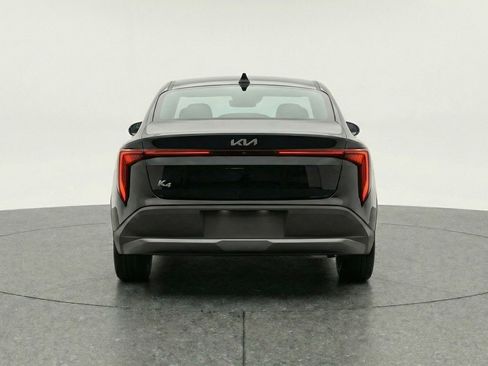 Used 2025 Kia K4 LXS image 7