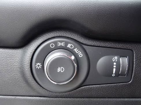 Used 2022 Dodge Durango GT AWD/4WD image 23